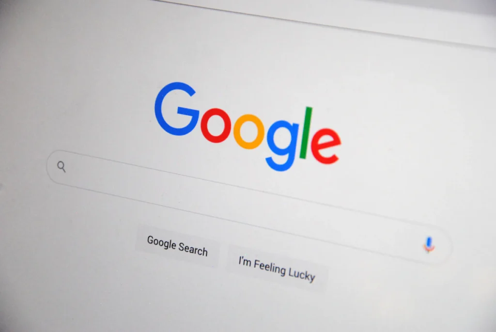Pizarra con ideas de palabras clave para Google Ads
